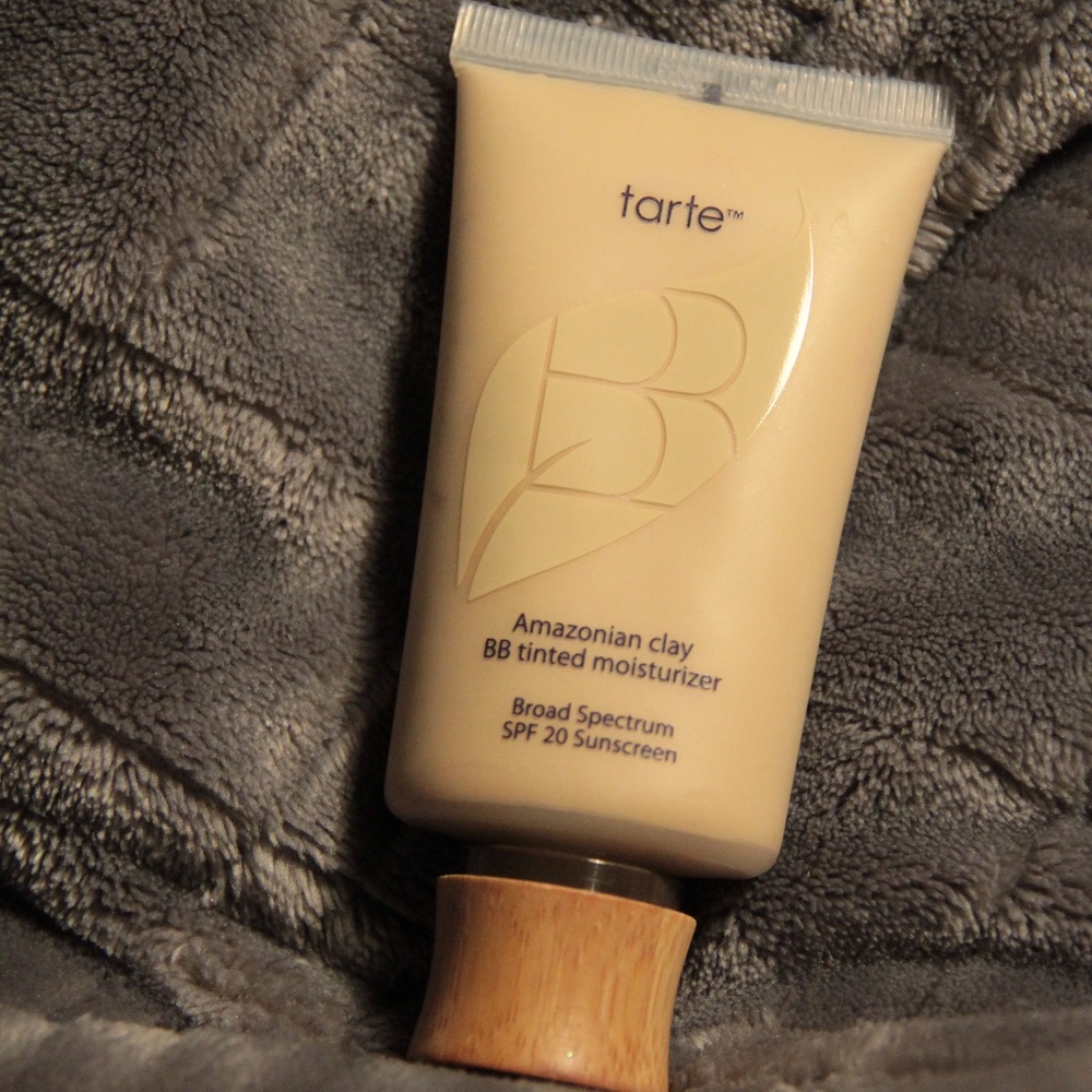 tarte amazonian clay bb cream in light